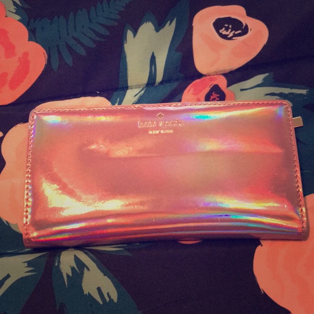 Kate spade gently used “Stacy” style wallet